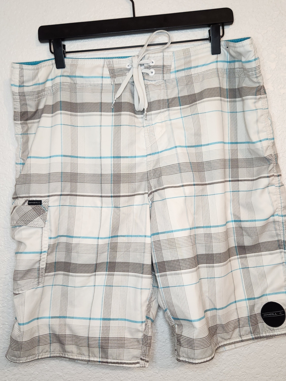O'neill plaid board shorts men size 36 gray white turquoise swin trunks